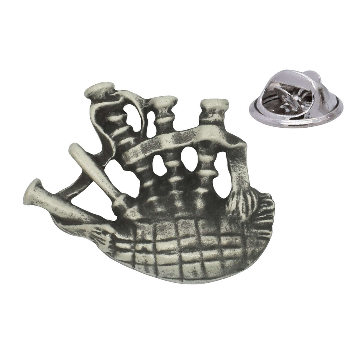 Antique silver-coloured Scottish bagpipes lapel pin with detailed pipes, patterned bag and butterfly clasp