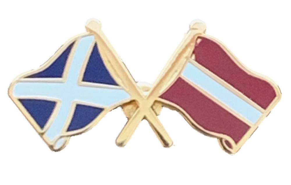 Scotland & Latvia Flags Friendship Courtesy Enamel Lapel Pin Badge T1195 image 1