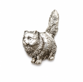 Pewter Persian cat badge with fluffy coat and raised bushy tail