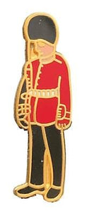 Guardsman (Private) Foot Guards Military Quality enamel lapel pin badge P047 image 0