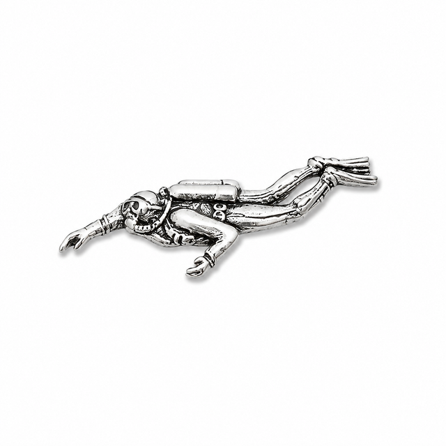 Pewter male scuba diver pin badge swimming with air tank mask and fins