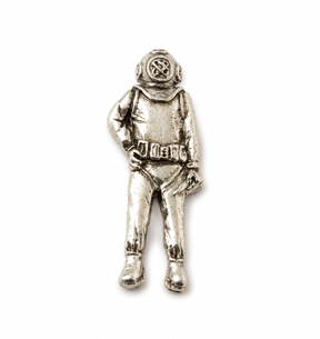 Pewter traditional deep sea diver pin badge with classic diving helmet