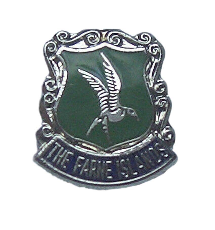 The Farne Islands Quality Enamel Lapel Pin Badge (D2) image 0