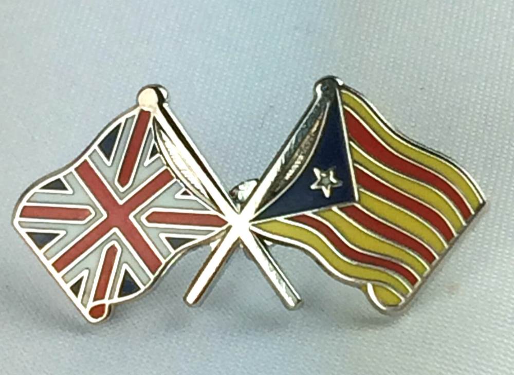 Union Jack & Barcelona Catalonia Friendship Enamel Lapel Pin Badge image 1