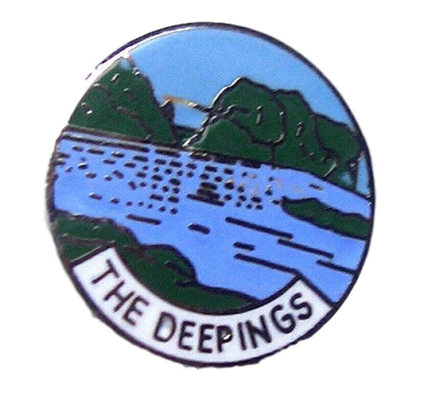 The Deepings Quality Enamel Lapel Pin Badge image 0
