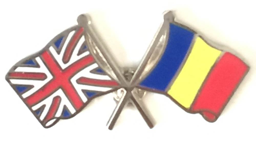 Great Britain & Romania Flags Friendship Courtesy Enamel Lapel Pin Badge image 0