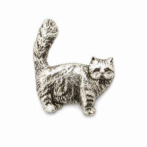 Detailed pewter tabby cat badge with striped markings and raised tail