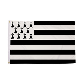 Flagmania Brittany 8ft x 5ft polyester flag