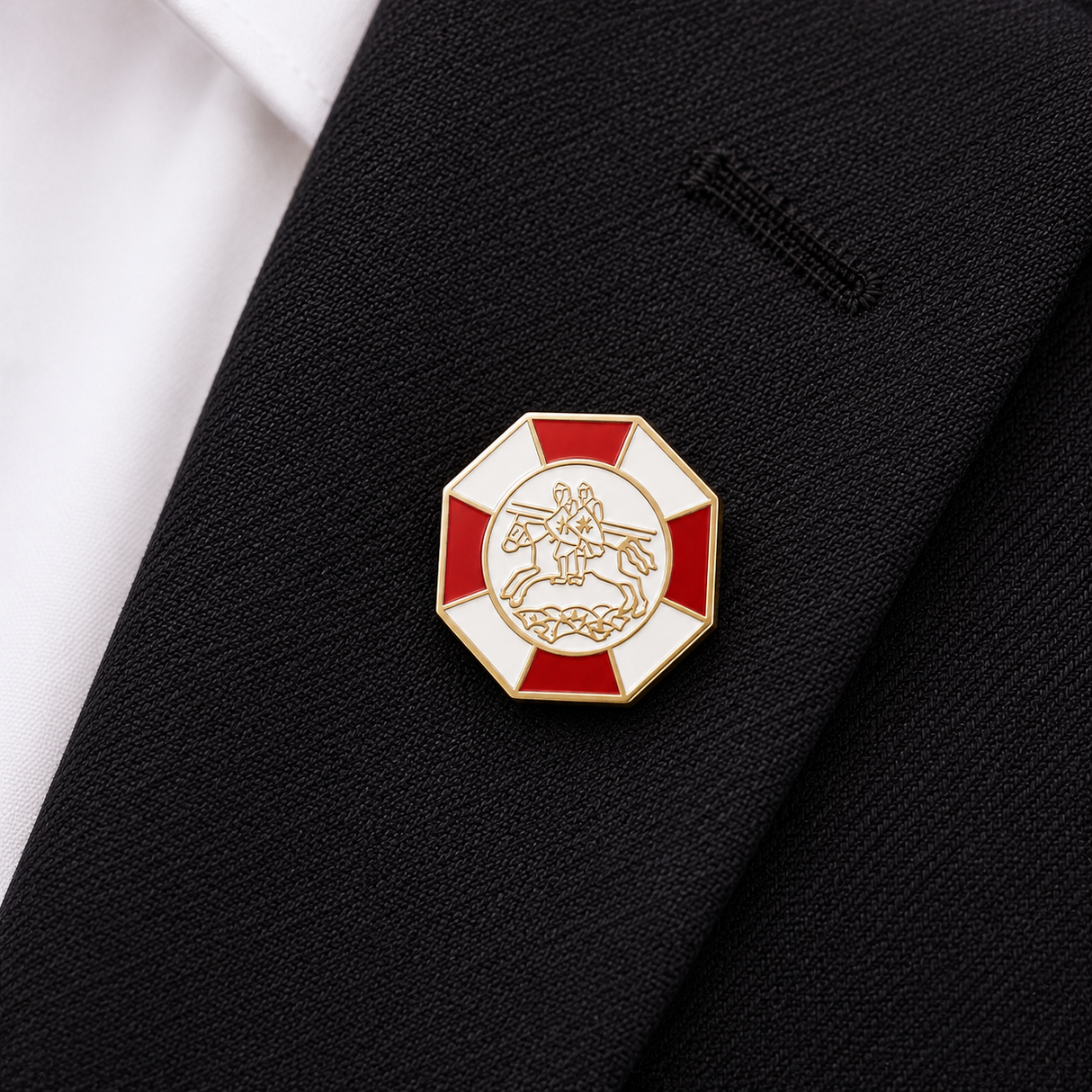 Freemasons Knights Templar Two Riders Lapel Pin Badge – 15mm x 15mm