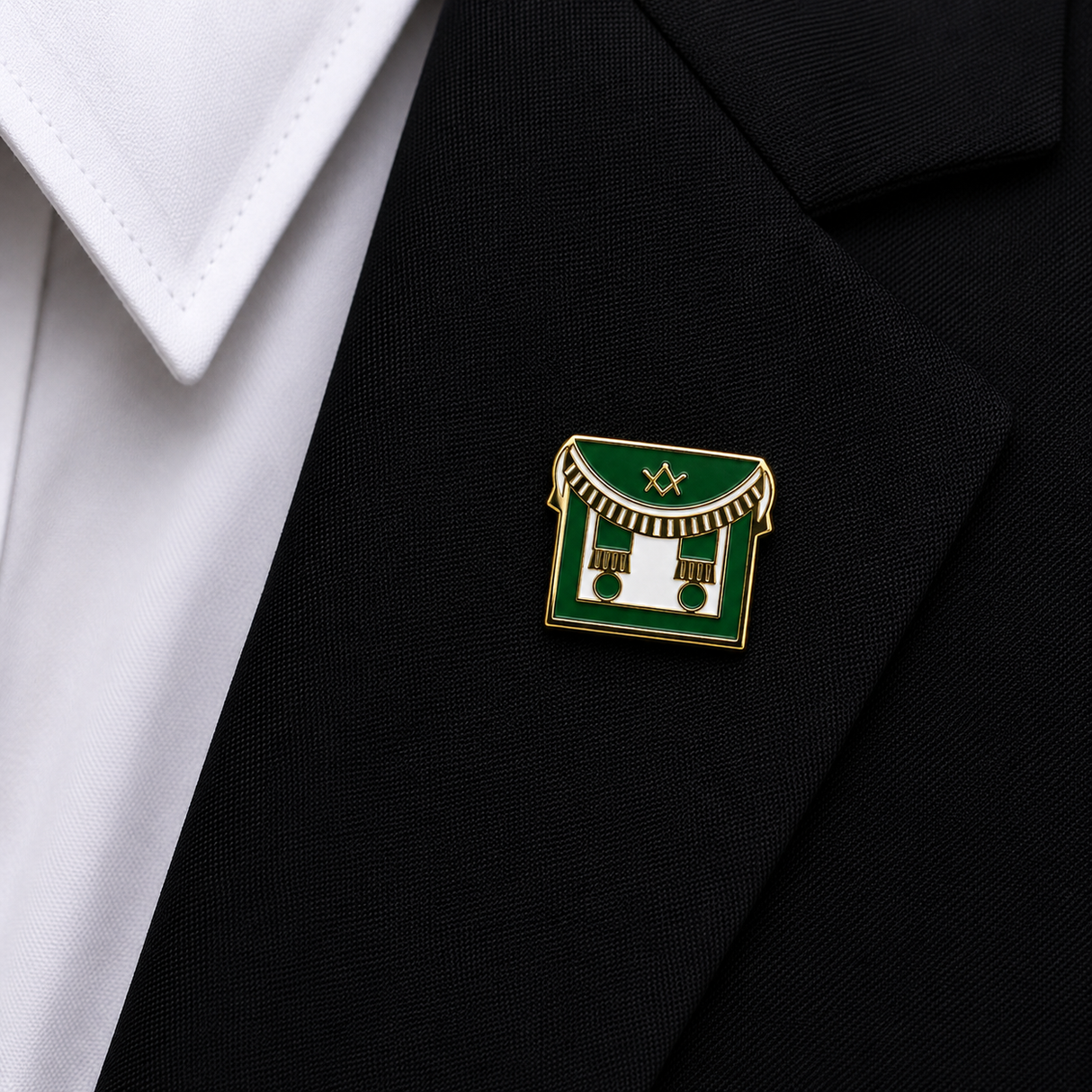Freemasons Green Apron Lapel Pin Badge – 14mm x 18mm