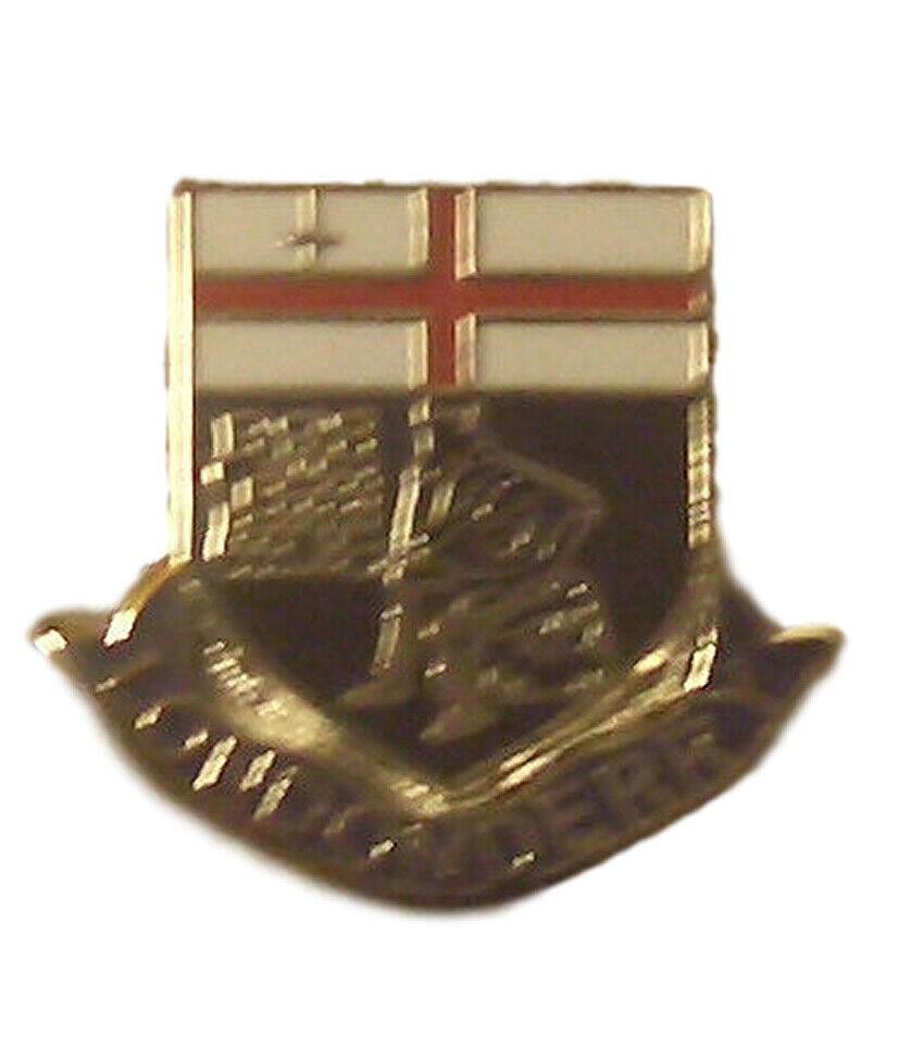Londonderry Ireland Quality Enamel Lapel Pin Badge image 0