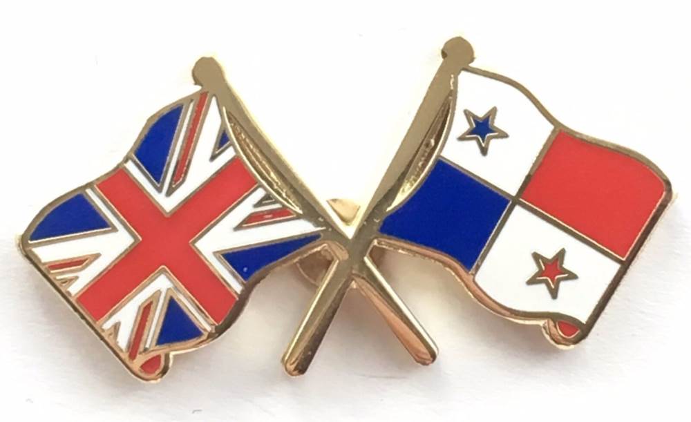 Union Jack UK & Panama Flags Friendship Courtesy Enamel Lapel Pin Badge image 1