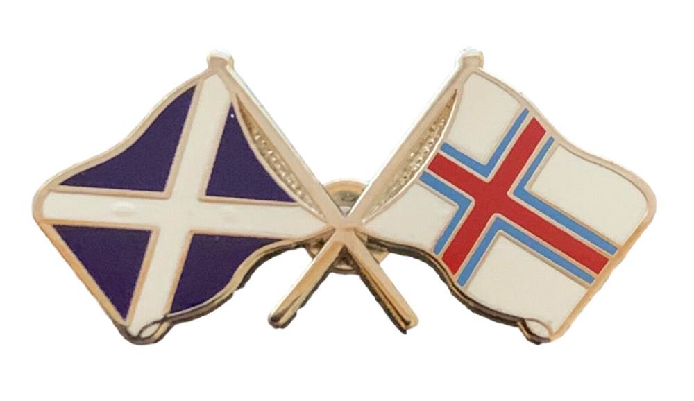 Scotland & The Faroes Flags Friendship Courtesy Enamel Lapel Pin Badge T1116 image 1