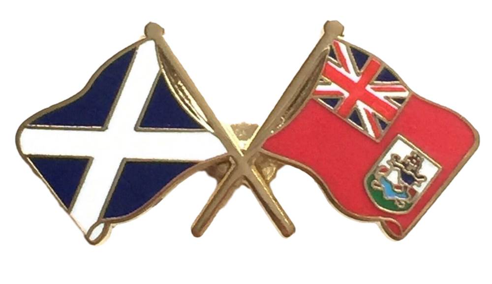 Scotland & Bermuda Flags Friendship Courtesy Enamel Lapel Pin Badge T1200 image 0