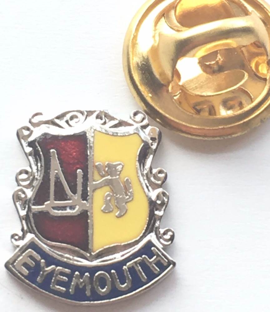 Eyemouth Small Quality enamel lapel pin badge T194 image 2