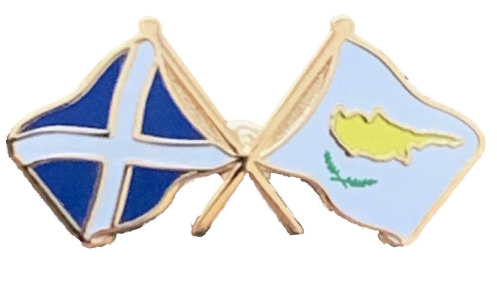 Scotland & Cyprus Flags Friendship Courtesy Enamel Lapel Pin Badge T1215 image 2