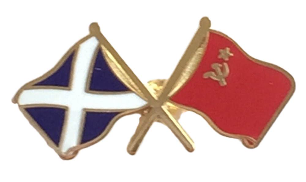 Scotland & Russia old USSR Flags Friendship Courtesy Enamel Lapel Pin Badge T286 image 0
