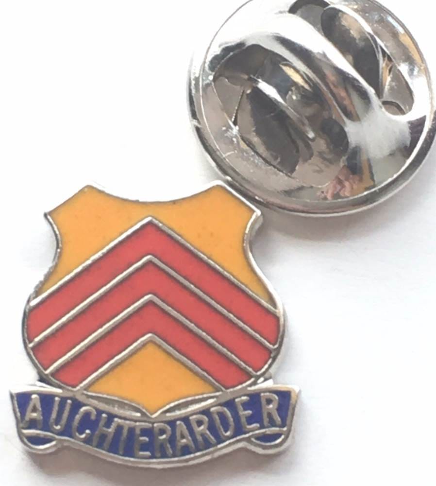 Auchterarder Small Quality enamel lapel pin badge T197 image 3