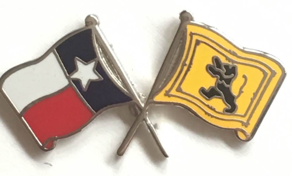 Texas and Scotland Lion Rampant Friendship Courtesy Enamel Lapel Pin Badge image 0
