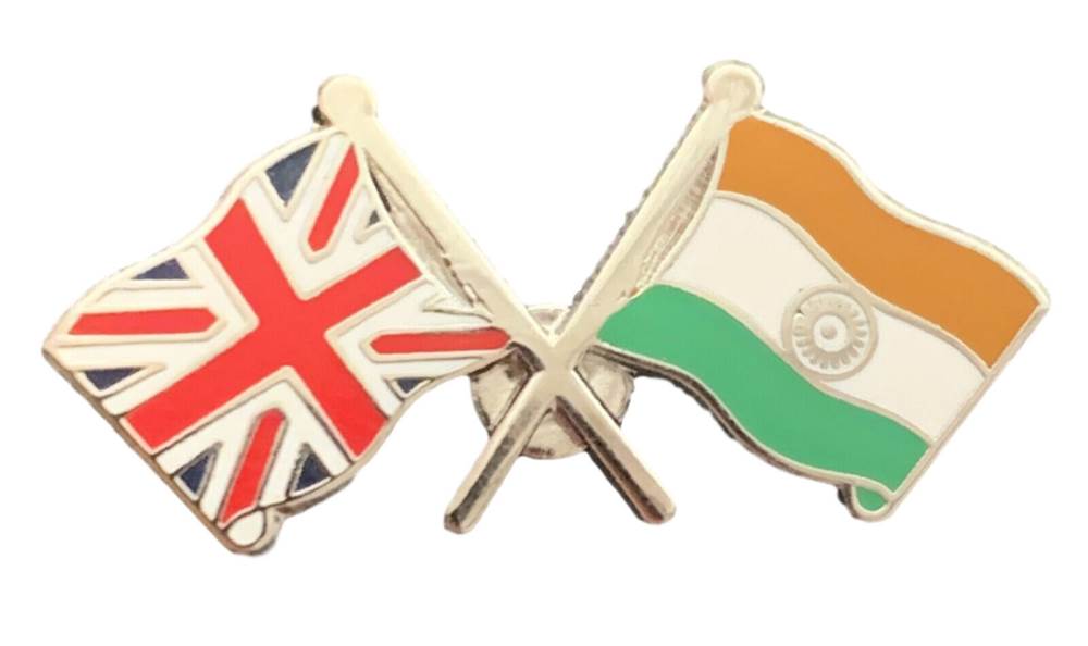 Union Jack & India Flags Friendship Courtesy enamel Lapel Pin Badge T151 image 0
