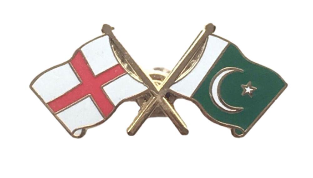 England & Pakistan Flags Friendship Courtesy Enamel Lapel Pin Badge image 0