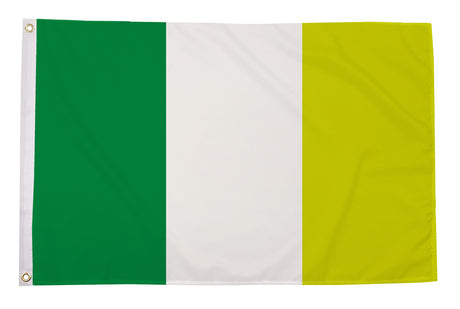 Flagmania Green, White and Gold Irish County 8ft x 5ft polyester flag