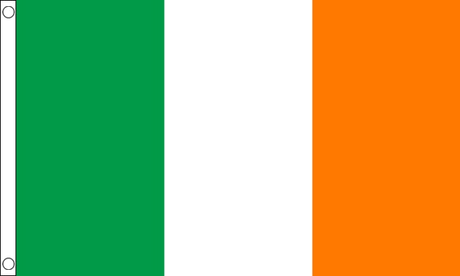 Flagmania Ireland 3ft x 2ft Nylon Flag on white background