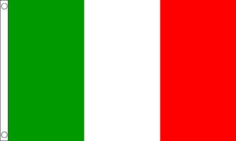 Flagmania Italy 3ft x 2ft Nylon Flag on white background